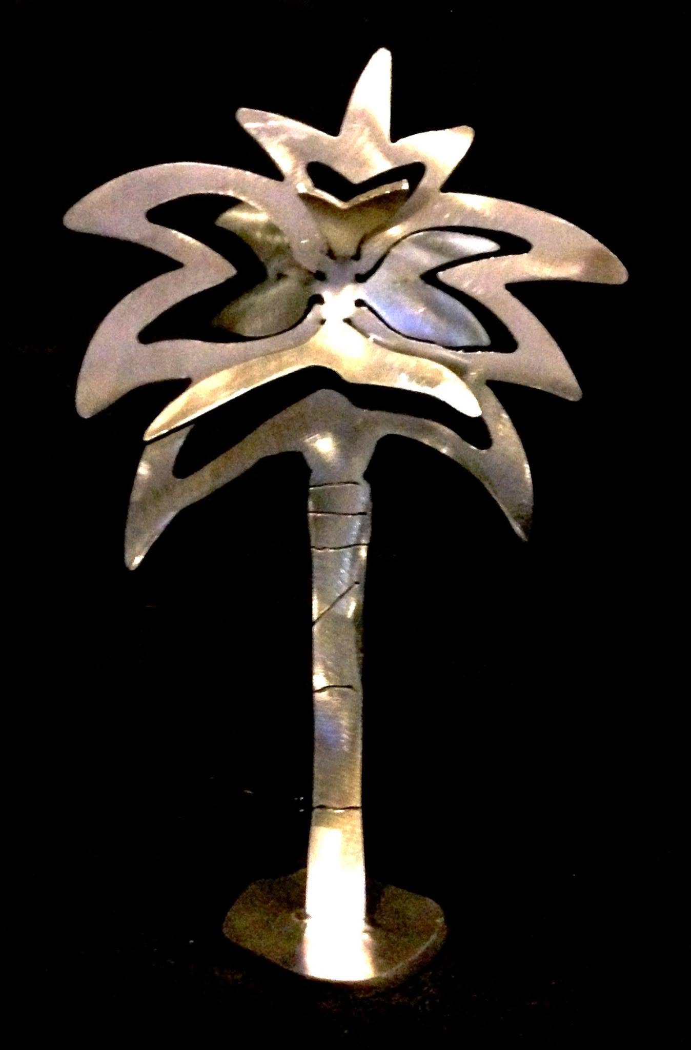 A metal palmetto tree.