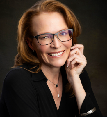 Headshot of Laura Mueller