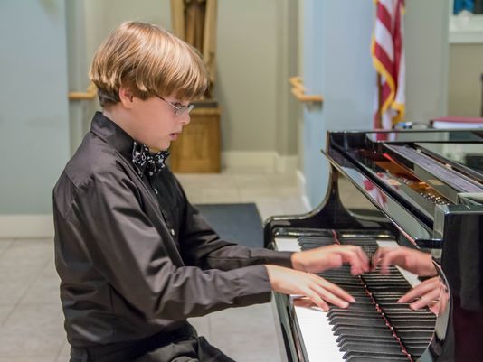 Review: Young pianist impresses with Grieg Concerto